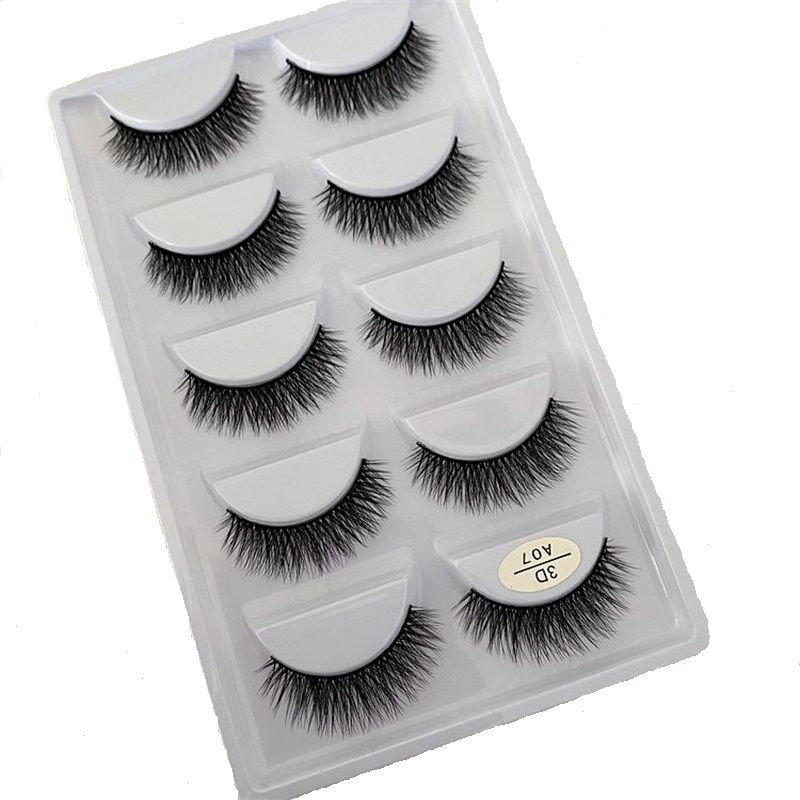 Precision Cutting Technology for Uniform and Neat False Eyelash Strips-1